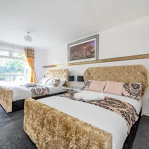 *c.sani* Setup For Your Relaxed & Amazing + Free Parking + Free Fast Wifi * , Leeds (West Yorkshire) United Kingdom